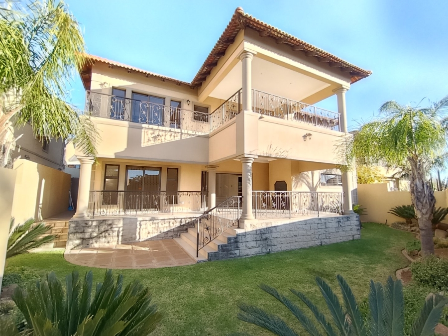 5 Bedroom Property for Sale in Kiepersol Free State